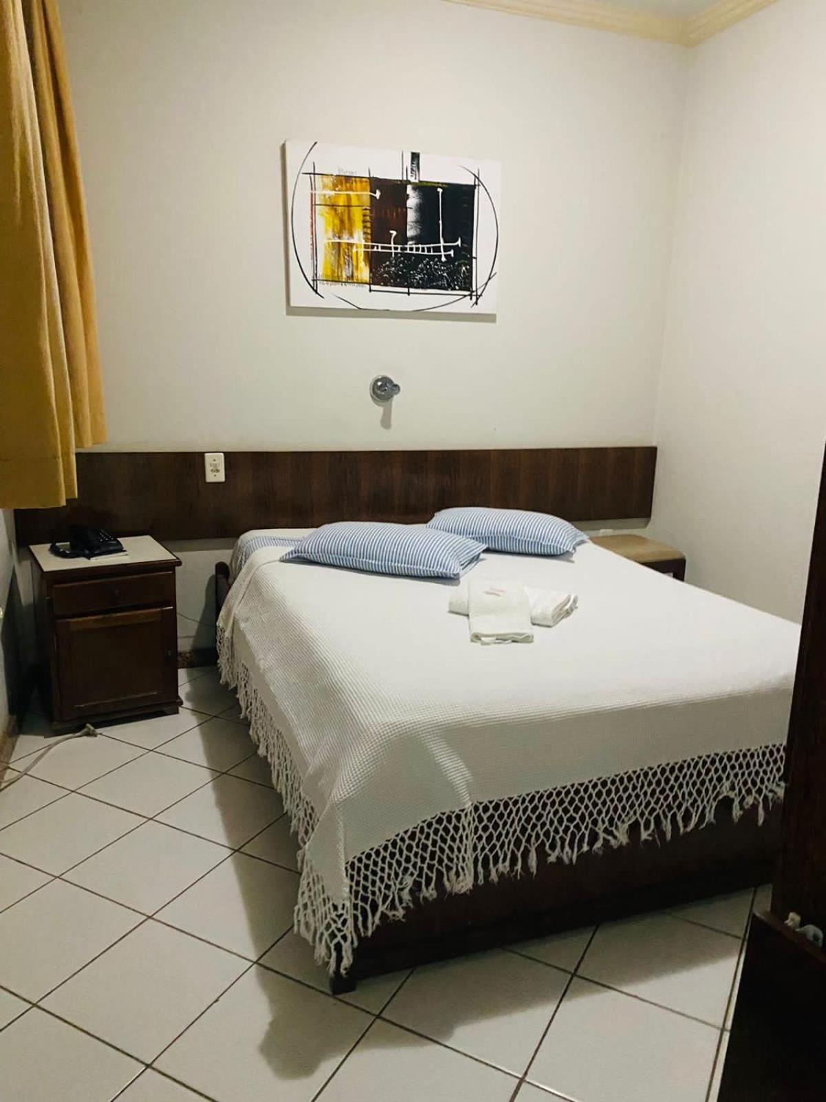 Hotel Dona Josa Carmo do Cajuru Екстер'єр фото